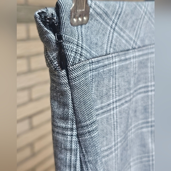 Banana Republic Skirt Sz 8 Excellent condition - Picture 8 of 8